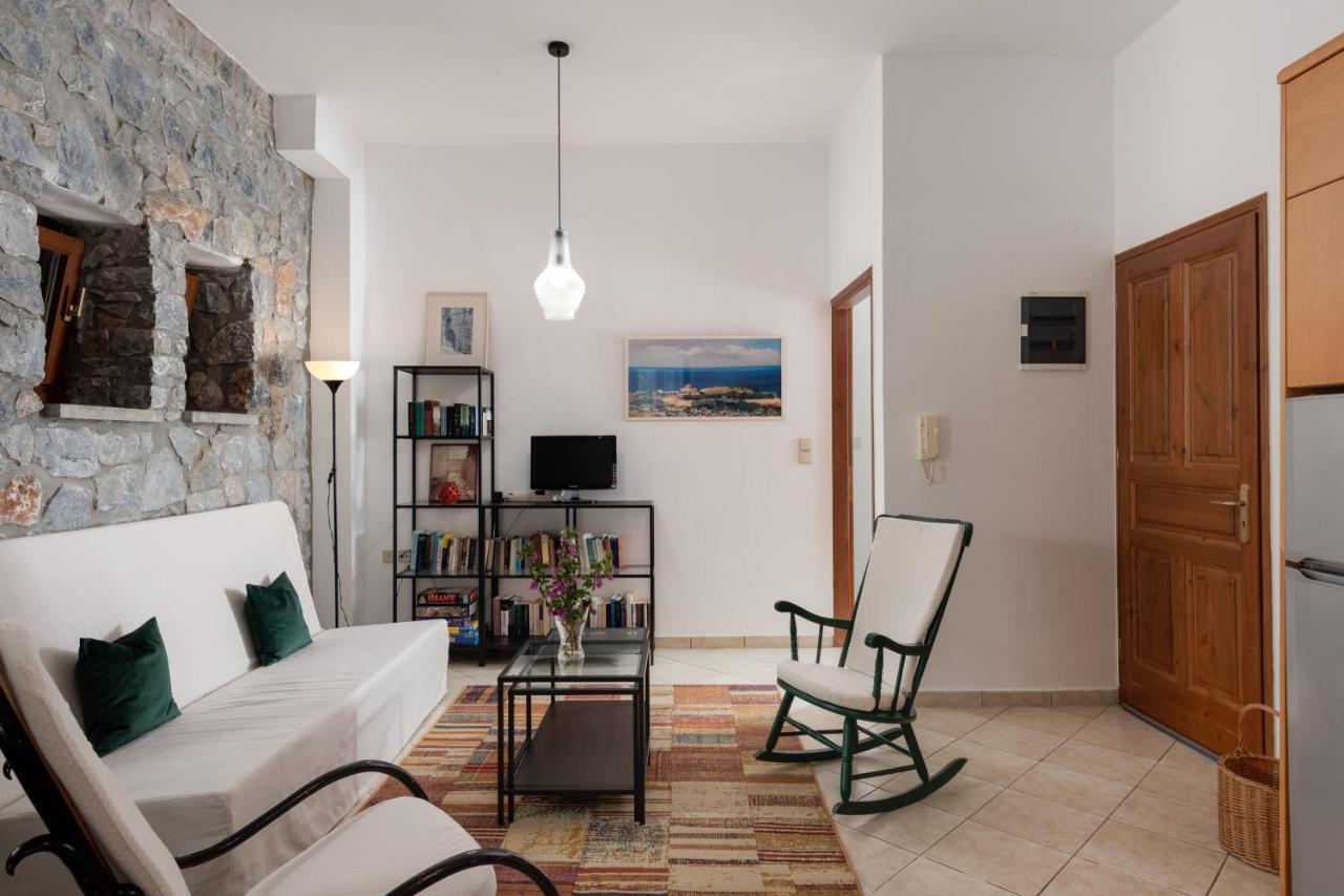 Aura Traditional Apartment Prinés Esterno foto